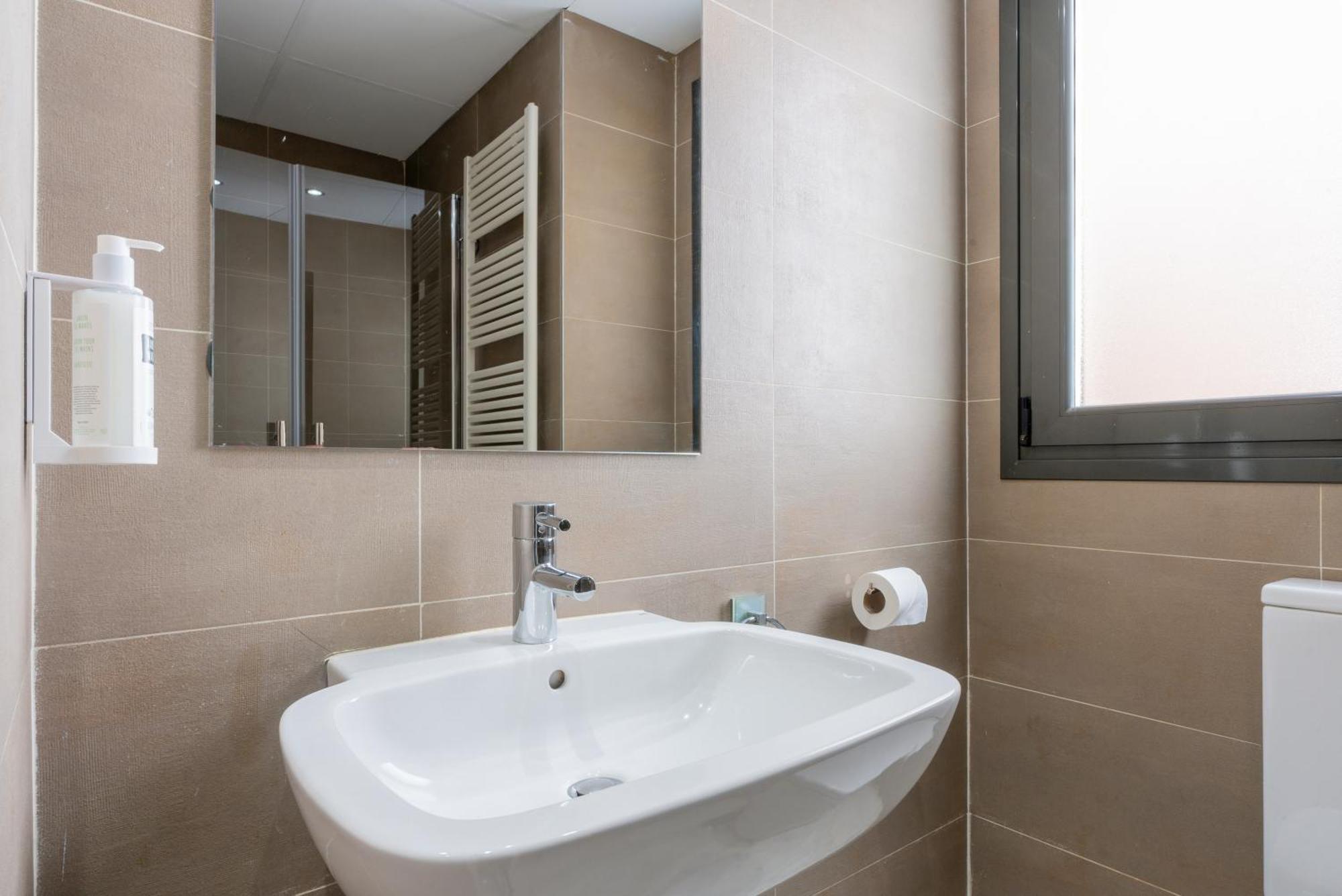 Smartr Madrid Las Ventas Rum bild